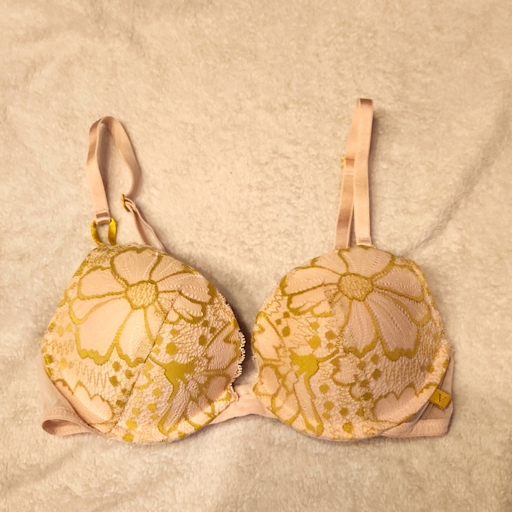 Victorias secret bra
